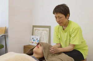 町田の当たる占い師　さる山さる子のさとう先生の画像