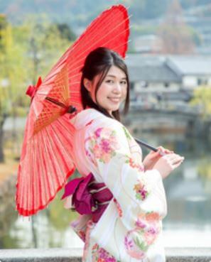 岡山の当たる占い師　Lani Maria(ラニ・マリア)の佐藤万璃亜先生の画像