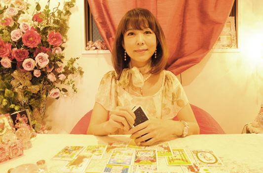 三宮の当たる占い師　占ローズサロンのローズ先生の画像