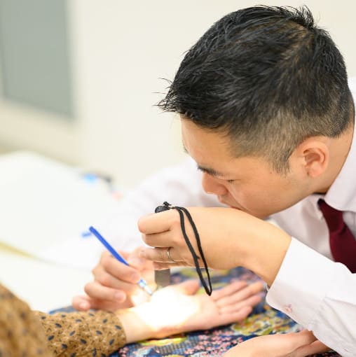 平塚の当たる占い師　手相の後藤の後藤先生の画像