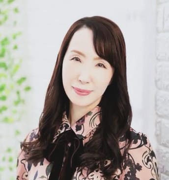 神戸の当たる人気の占い師　占いサロン ローザベルのローザ先生の画像