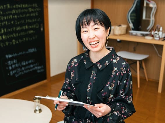 福山の当たる人気の占い師　手相とよもぎ蒸しすずらんの浮田亜希先生の画像