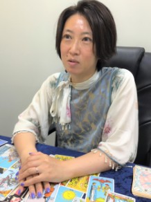 占の館千里眼の占い師・夏乃月(なつのつき)先生の画像